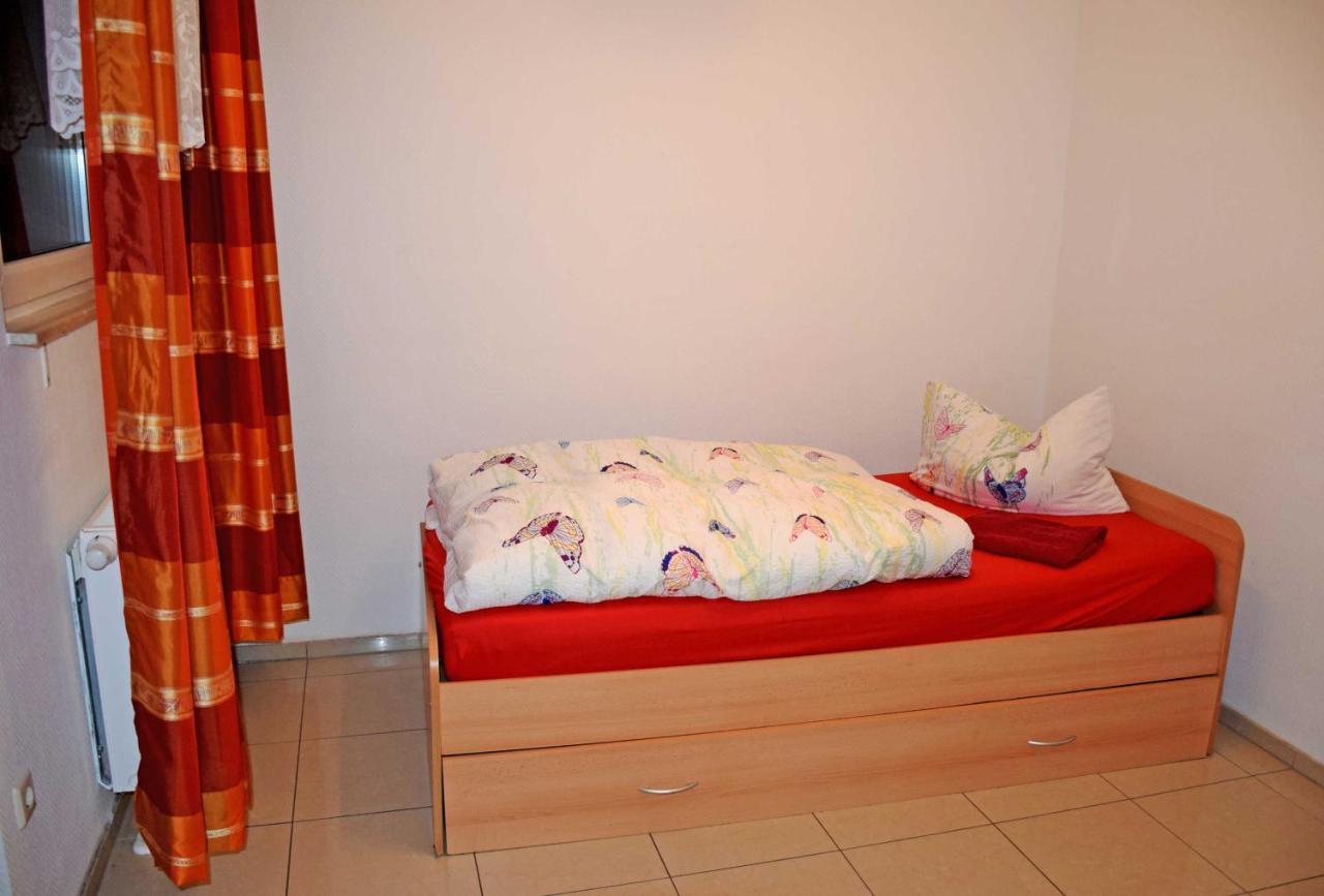Ferienwohnung/ Ferienzimmer Asche Aschersleben Exteriör bild