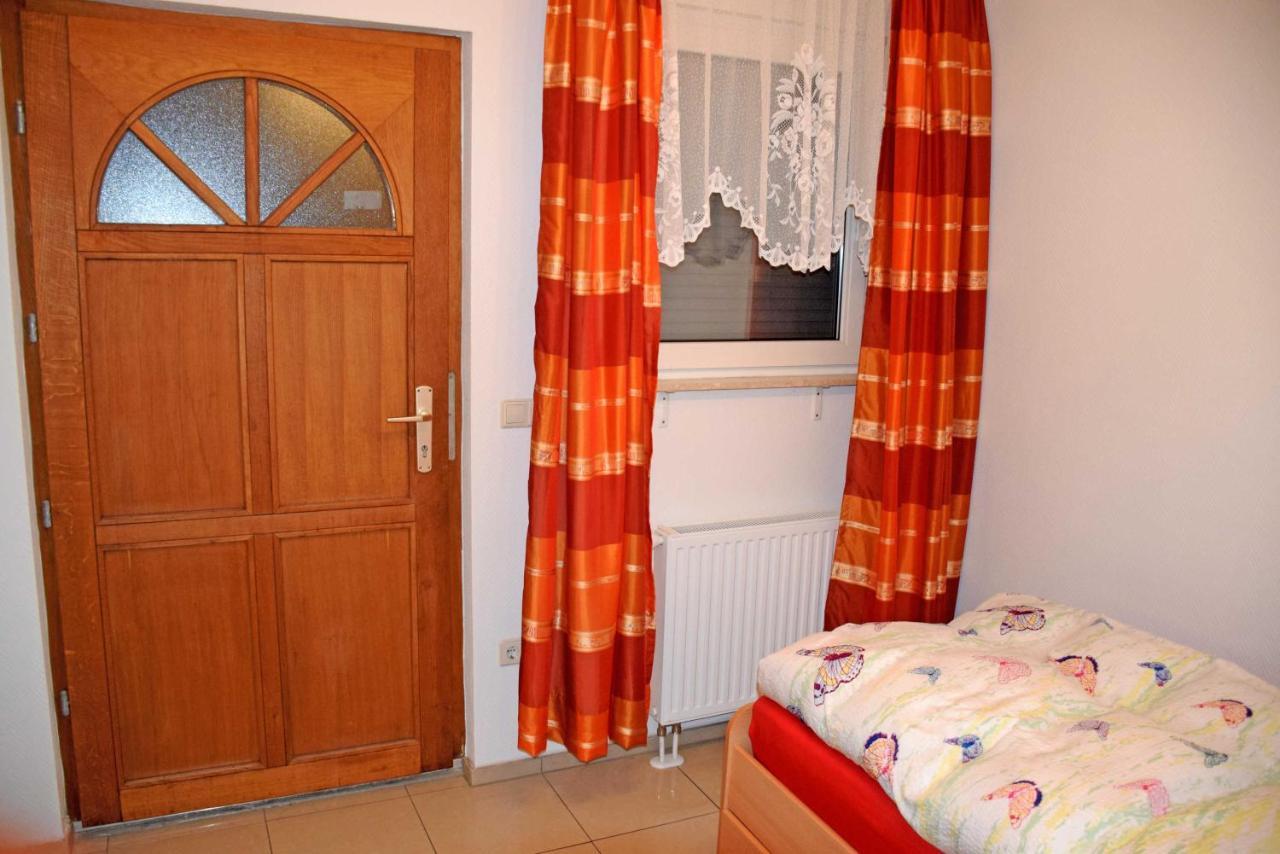 Ferienwohnung/ Ferienzimmer Asche Aschersleben Exteriör bild
